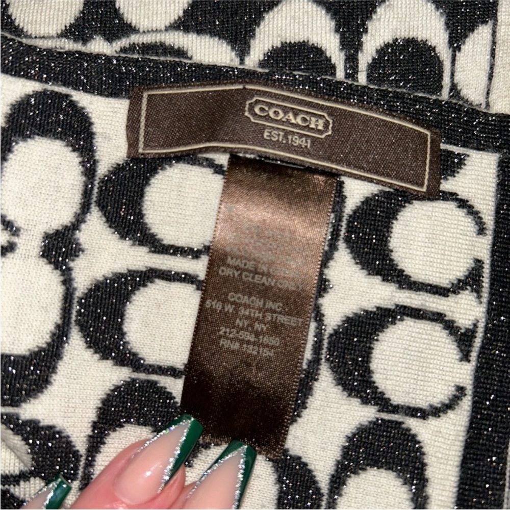 Coach scarf and hat set
Amazing condition! - Picture 5 of 6